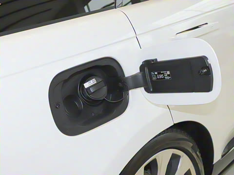 2024�� 4.4 V8 SV���ٴ����ӳ��� 4��