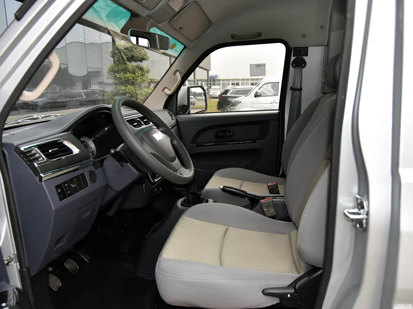 汽车之家 |鑫源t30s|图片|外观|内饰|高清大图|实拍图