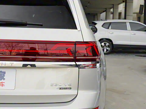 2022�� 530 V6 ��������콢��