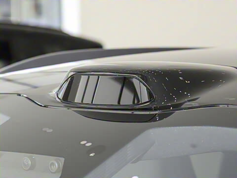 2025�� 75kWh Touring