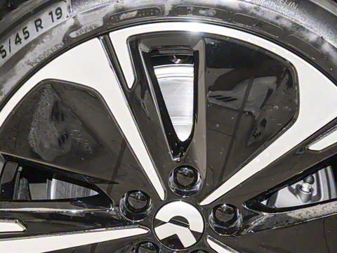 2025�� 75kWh Touring