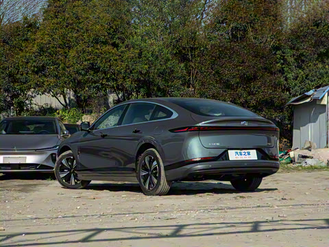 2025�� �������̰� 140��Ӣ��