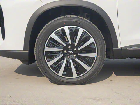 2025�� 1.5T 130km ���ʰ� 7��