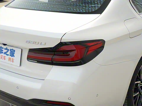 2022�� �Ŀ�� 530Li ������ M�˶���װ