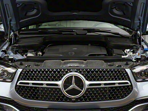 2025�� �Ŀ� GLE 450 4MATIC ������