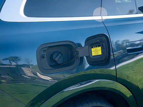 2025�� ���� Ultra�� 53.4kWh 6����