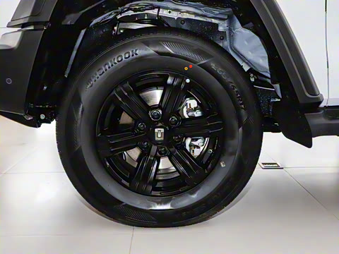 2025�� 2.0T ������