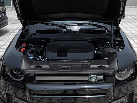 2023�� 110 3.0T P400 X-DYNAMIC HSE