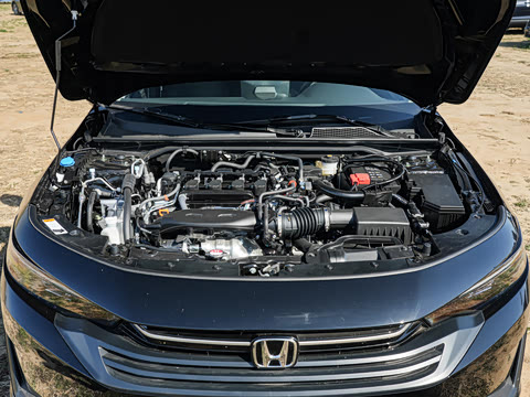 2025�� 240TURBO CVT�Ƽ���