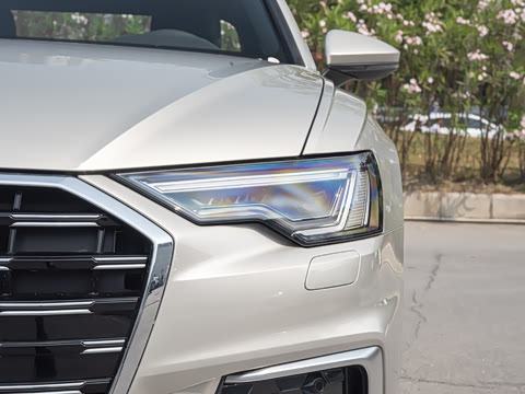 2025�� �Ŀ� 45 TFSI ��ѡ������