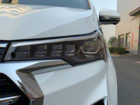 2022�� 2.0T ����ʿ �˼Ұ�