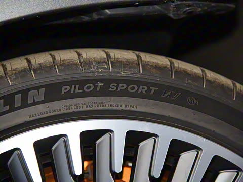 2023�� AMG EQS 53 4MATIC+