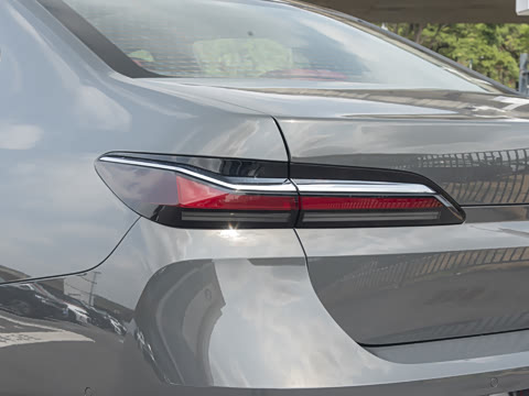 2023�� 735Li ������װ