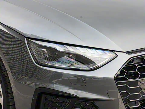 2025�� 200���������� 40 TFSI ���������� B&O ��ҹ��