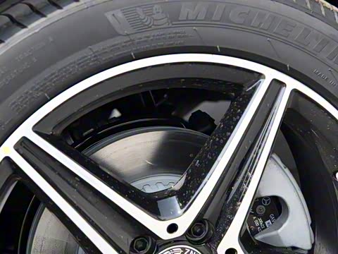 2020�� �Ŀ� E 260 �˶���