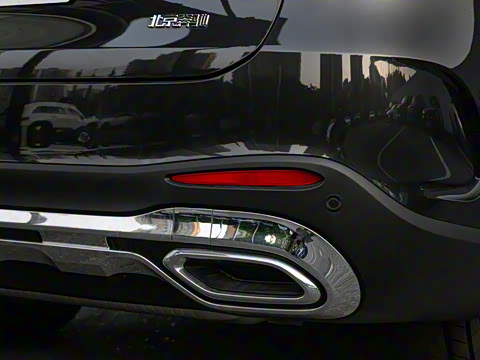 2025�� �Ŀ� GLC 260 L 4MATIC ������