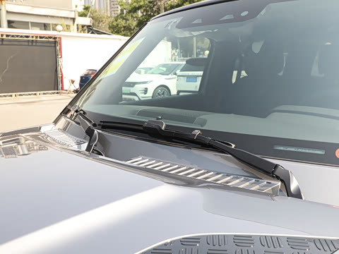 2023�� 110 3.0T P400 X-DYNAMIC HSE