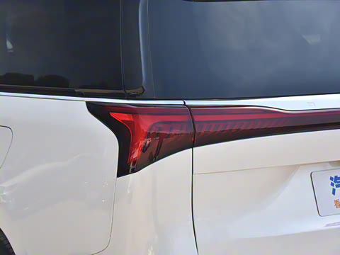 2025�� 2.0T ����������