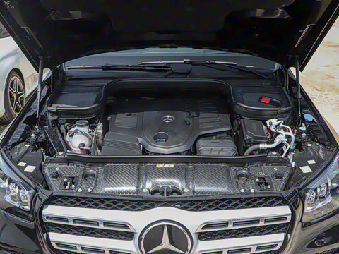 2022�� GLS 450 4MATIC ������