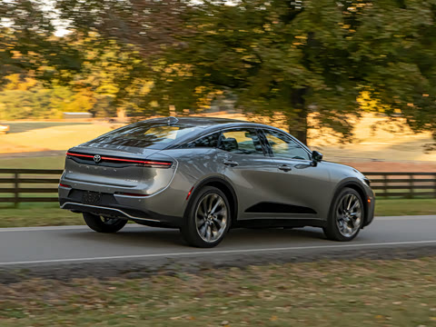 丰田_皇冠(进口) 2022款 crossover limited awd 美国版图片_汽车之家