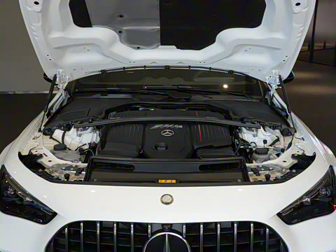 2025�� AMG CLE 53 4MATIC+ ���ܳ�