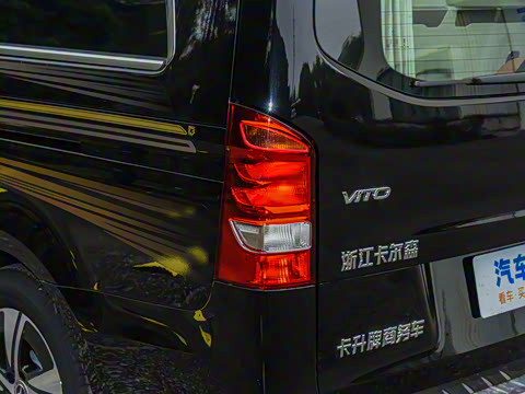 2025�� 2.0T ʢ��