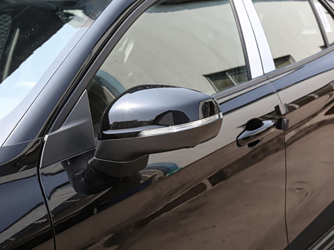 2022�� 2.0TD Plus