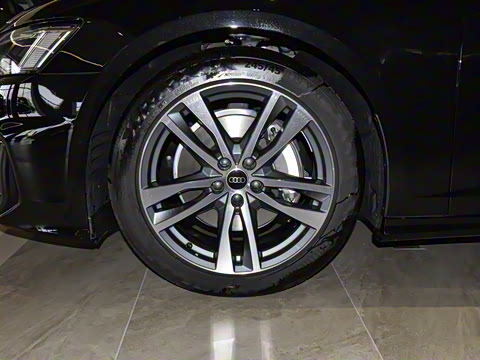 2025�� Avant 45 TFSI ��̽�ռ�