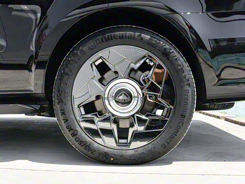 2025�� 2.0T �����