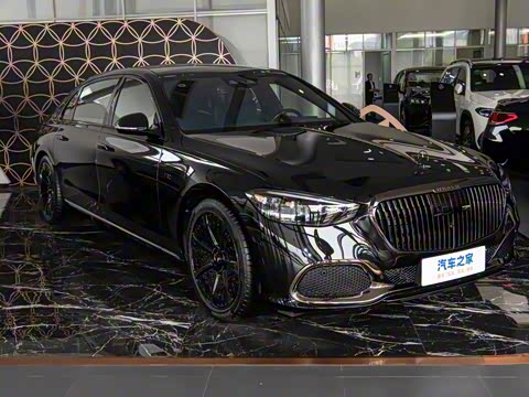 2025�� �Ŀ� S 680 4MATIC ��ҹ��