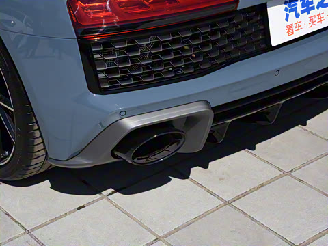 2022�� V10 Coupe performance