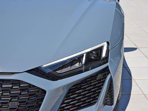 2022�� V10 Coupe performance