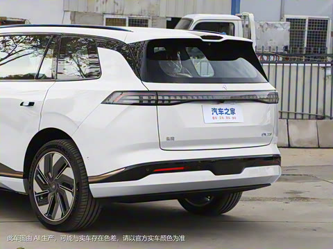 2025�� 636Ultra����� 5��