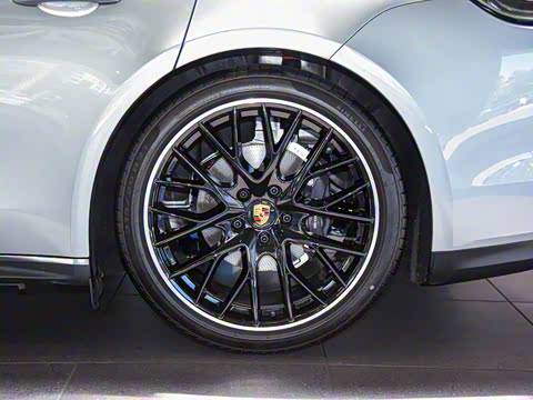 2023�� Panamera �����ӳ��� 2.9T