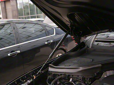 2025�� �Ŀ� GLC 260 4MATIC ����SUV