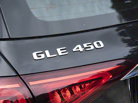 2023�� GLE 450 4MATIC ������