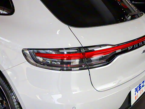 2020�� Macan 2.0T