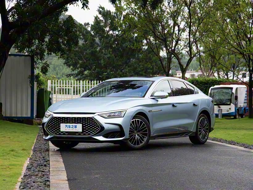 比亚迪汉至高28980元超值好礼享不停