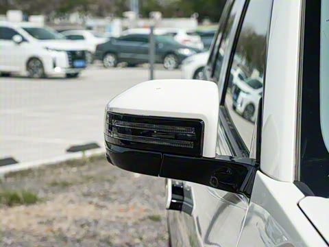 2025�� 501KM ����Ultra��