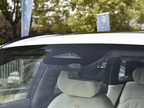 2025�� 210Ultra�Ǽݰ� 5��