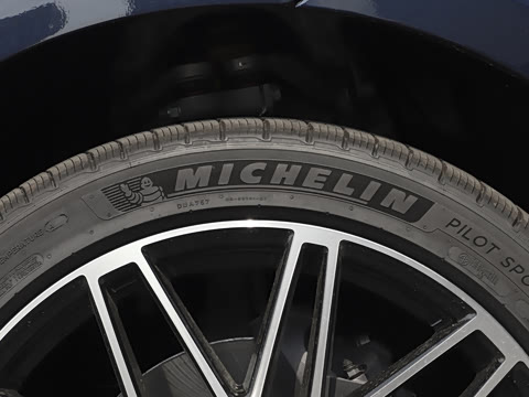 2022�� Macan 2.0T