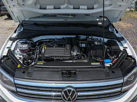 2025�� �Ŀ� 200TSI DSG����PRO��