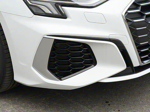 2023�� �Ŀ� A3L Limousine 35 TFSI ʱ���˶���