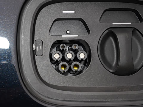 2025�� Ultra ���ܻ��°�