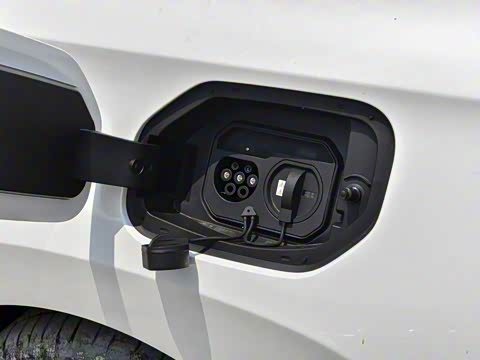 2025�� 610km �����콢��