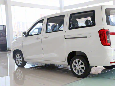 2025�� 1.5L �����Ϳͳ�(������)7��