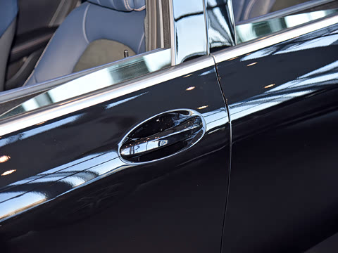 2022�� EQC 400 4MATIC