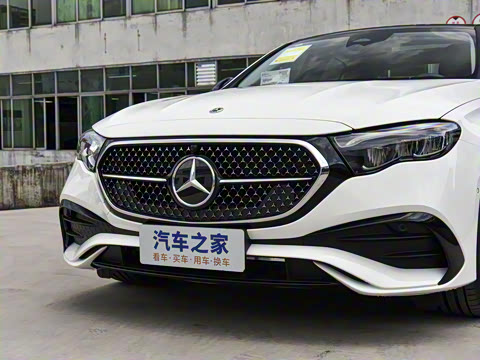 2025�� �Ŀ� E 260 �˶���