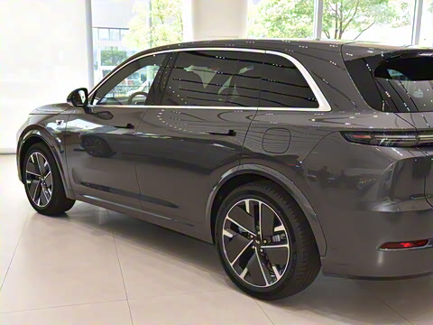 2025�� Pro ���ܻ��°�