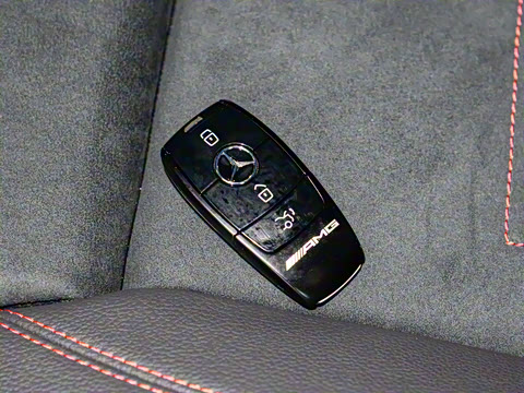 2025�� AMG GLA 35 4MATIC